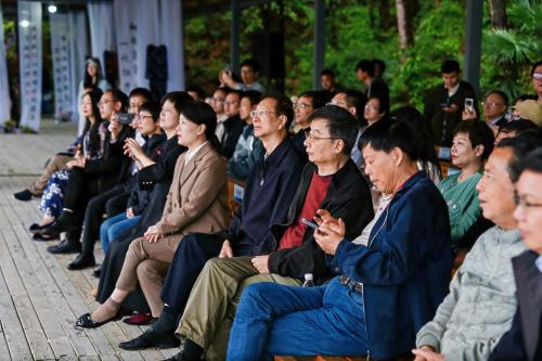 DSC01075-opq3565716682